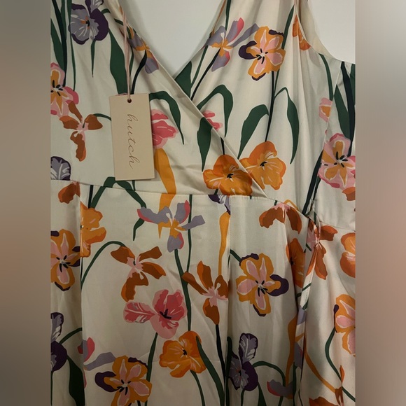 NWT Hutch Hollis Floral Satin Maxi Dress - Picture 5 of 6